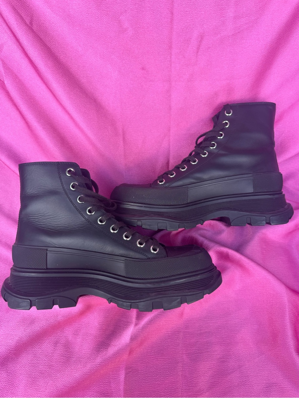 🖤Alexander McQueen Slick Leather Combat Boots🖤 - Picture 5 of 7